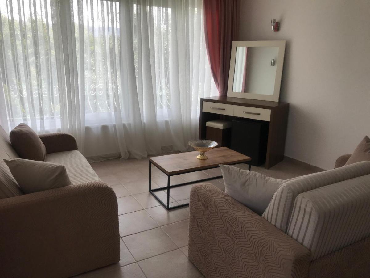 Infinity Ruby Hotel Kargi Bagian luar foto
